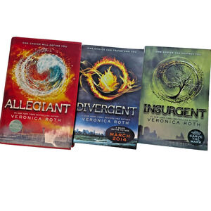 Divergent Series 3 Book Lot Veronica Roth 1 Signed HC Allegiant 2 PB